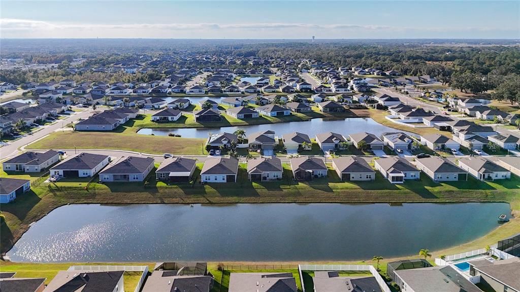 En Venta: $455,000 (3 camas, 3 baños, 2384 Pies cuadrados)