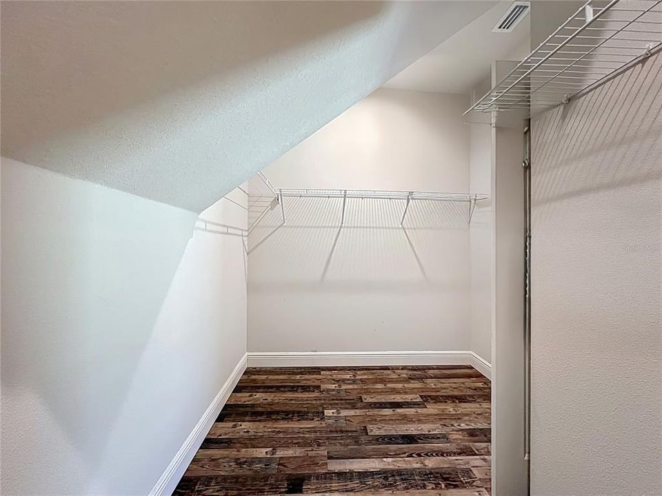 En Venta: $455,000 (3 camas, 3 baños, 2384 Pies cuadrados)