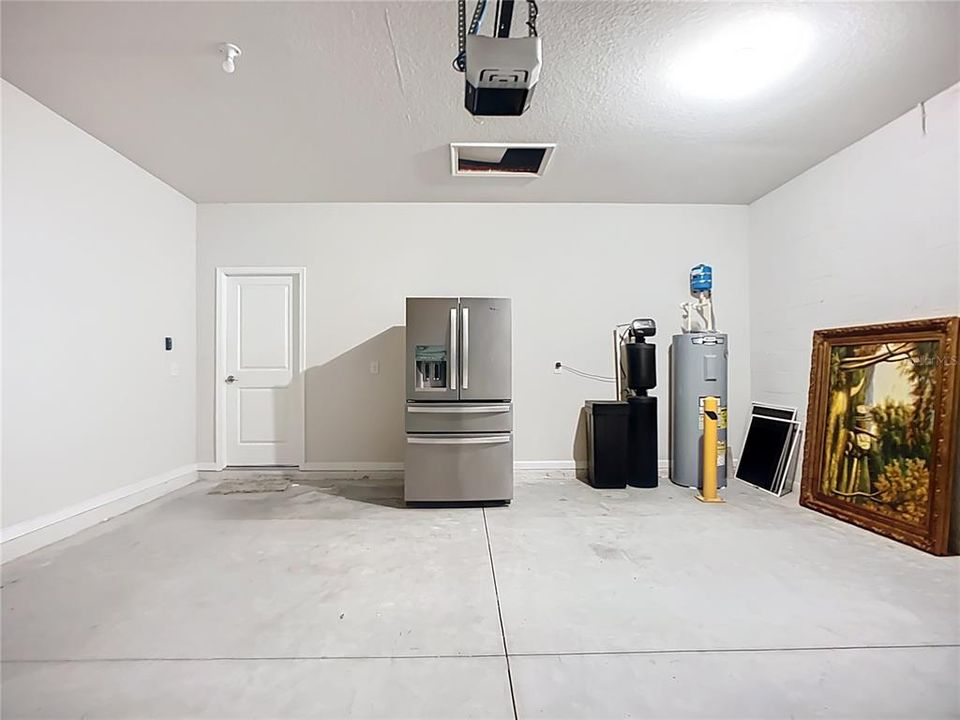 En Venta: $455,000 (3 camas, 3 baños, 2384 Pies cuadrados)