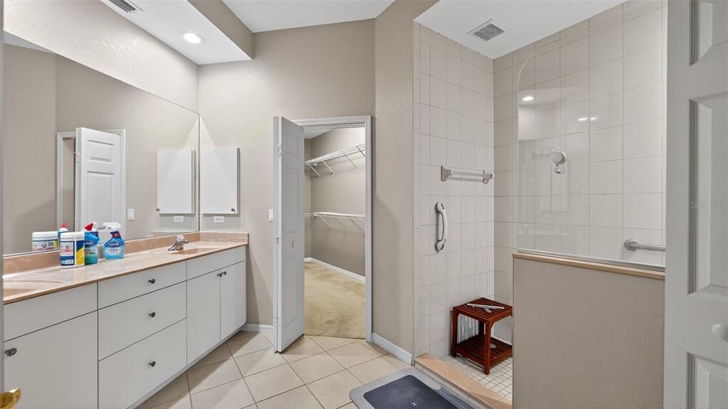 待售: $234,900 (3 贝兹, 2 浴室, 1883 平方英尺)