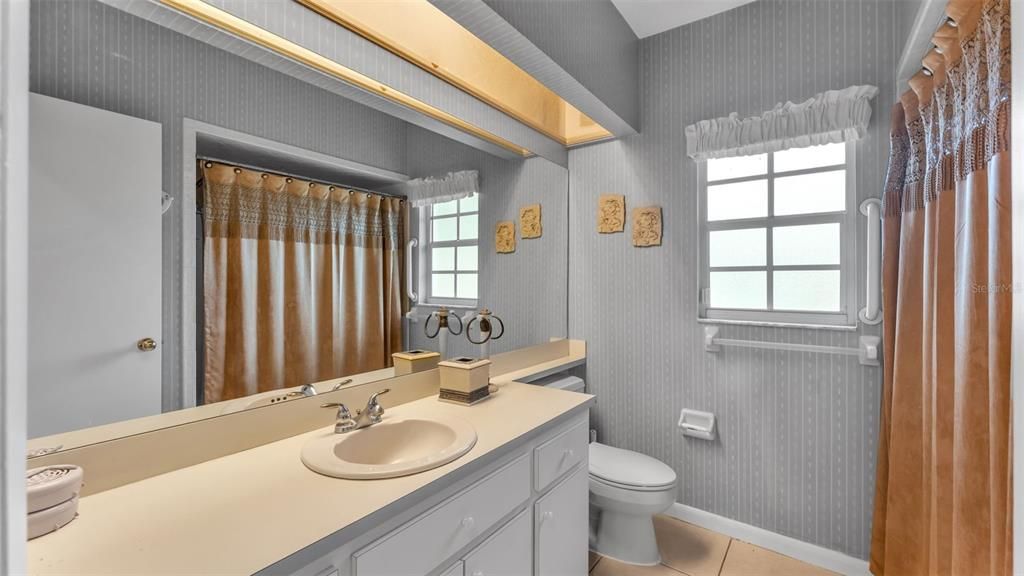 待售: $469,000 (4 贝兹, 2 浴室, 2336 平方英尺)