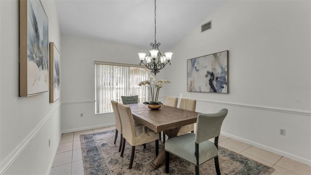 待售: $469,000 (4 贝兹, 2 浴室, 2336 平方英尺)