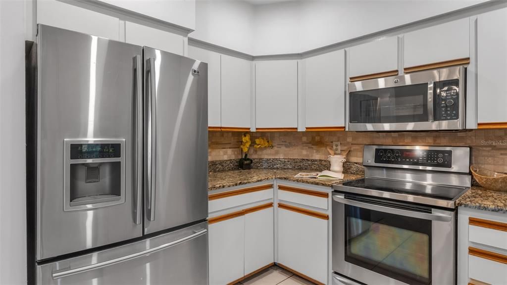 待售: $469,000 (4 贝兹, 2 浴室, 2336 平方英尺)