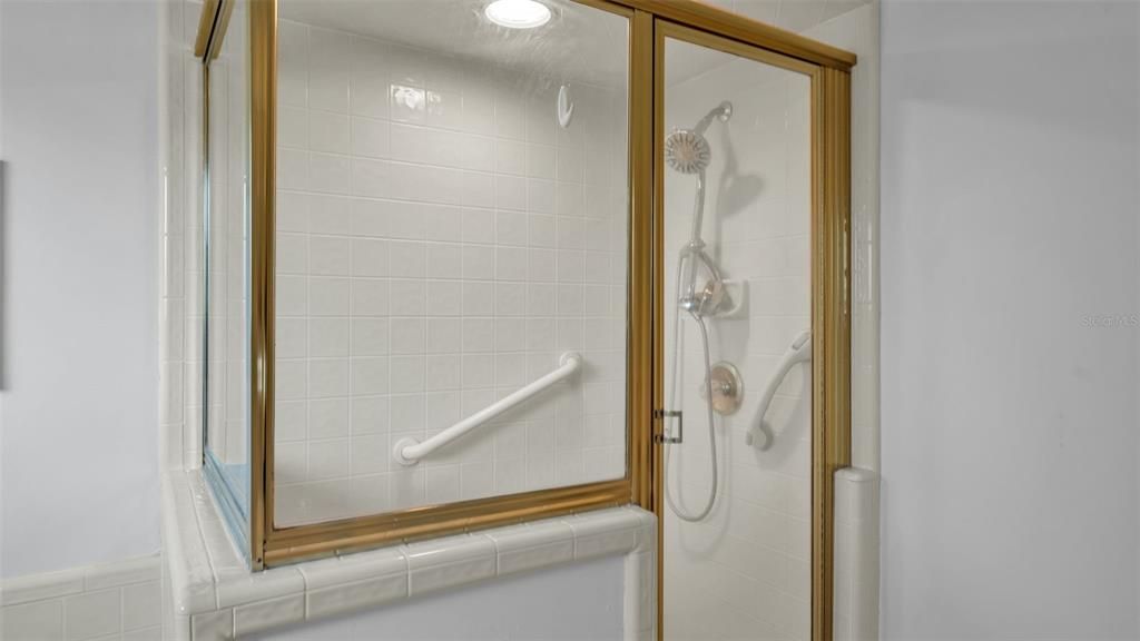 待售: $469,000 (4 贝兹, 2 浴室, 2336 平方英尺)