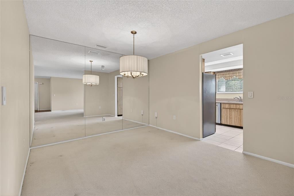 待售: $238,500 (3 贝兹, 2 浴室, 1292 平方英尺)