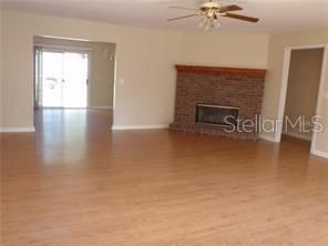 For Rent: $2,200 (4 beds, 2 baths, 1700 Square Feet)