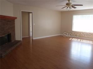 For Rent: $2,200 (4 beds, 2 baths, 1700 Square Feet)