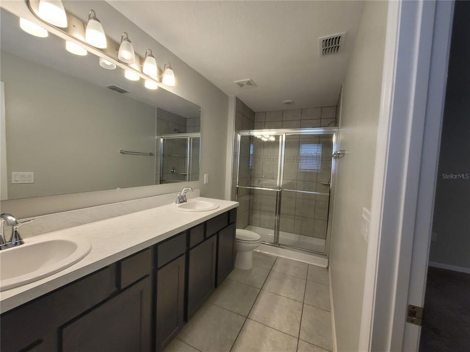 For Rent: $1,850 (3 beds, 2 baths, 1762 Square Feet)