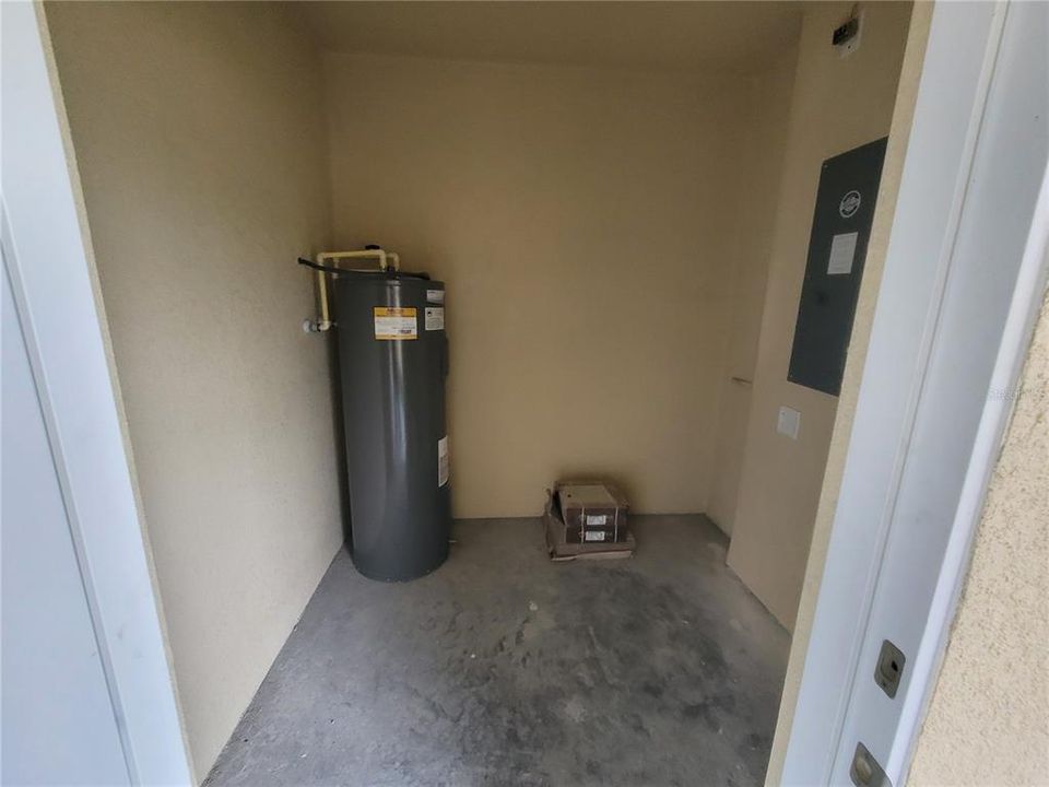 For Rent: $1,850 (3 beds, 2 baths, 1762 Square Feet)