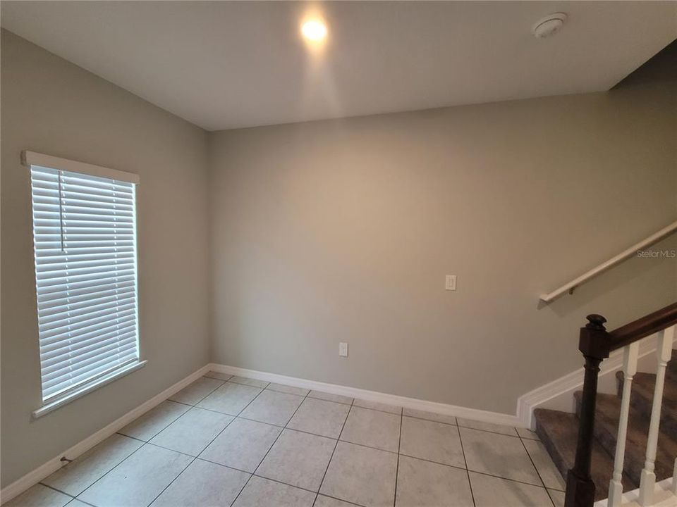 For Rent: $1,850 (3 beds, 2 baths, 1762 Square Feet)