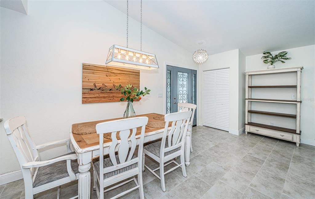 For Rent: $3,200 (2 beds, 2 baths, 1116 Square Feet)