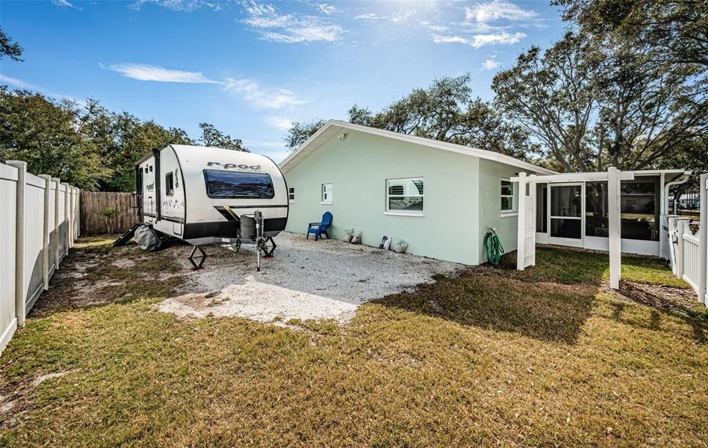 For Rent: $3,200 (2 beds, 2 baths, 1116 Square Feet)