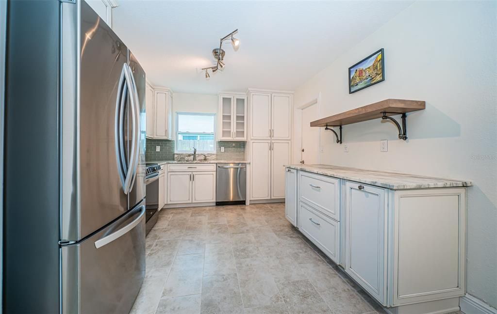 For Rent: $3,200 (2 beds, 2 baths, 1116 Square Feet)