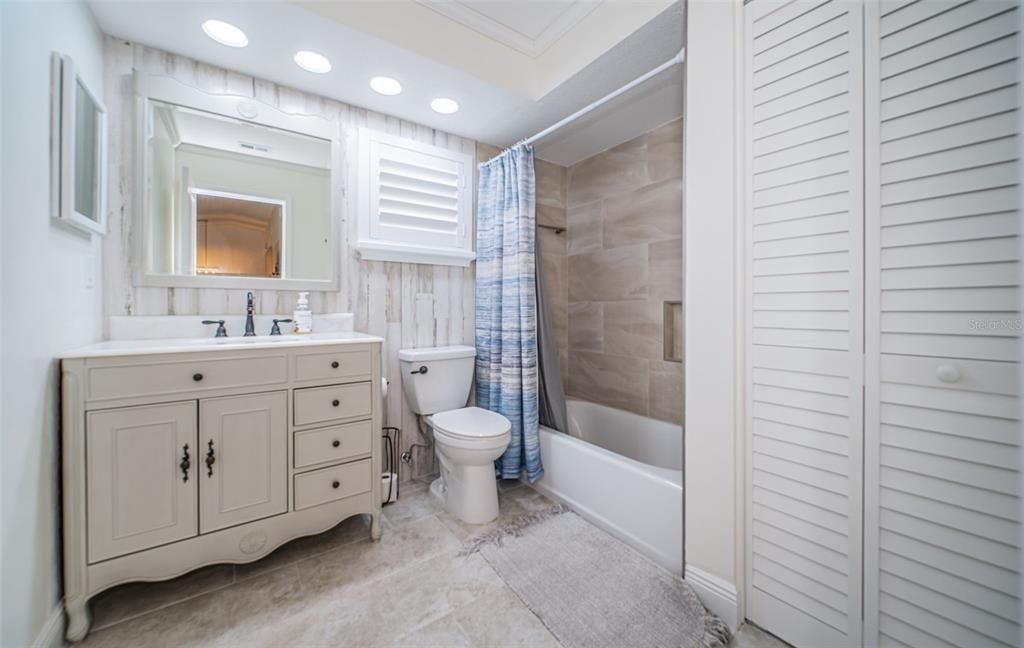 For Rent: $3,200 (2 beds, 2 baths, 1116 Square Feet)