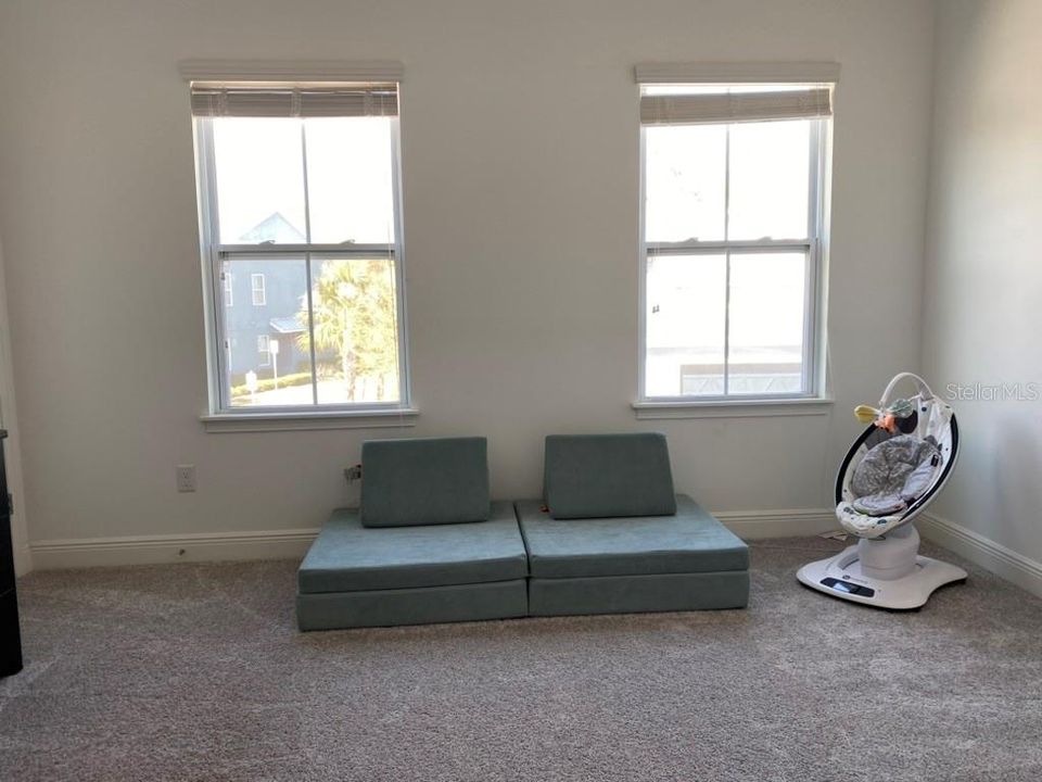 For Rent: $2,850 (3 beds, 2 baths, 2339 Square Feet)