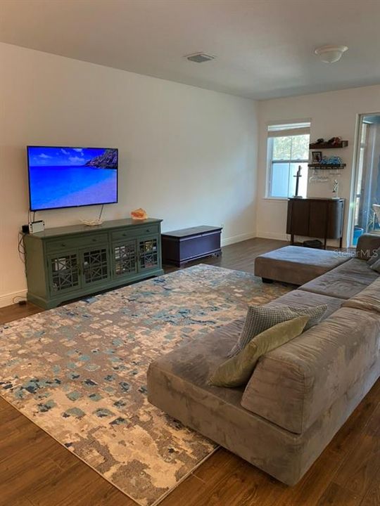 For Rent: $2,850 (3 beds, 2 baths, 2339 Square Feet)