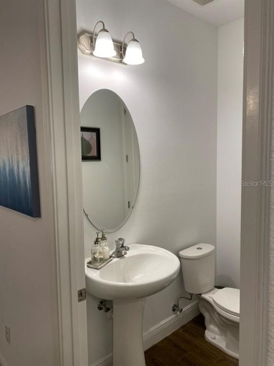 For Rent: $2,850 (3 beds, 2 baths, 2339 Square Feet)