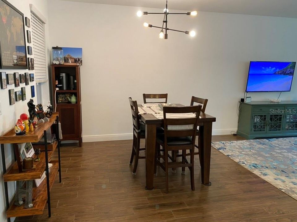 For Rent: $2,850 (3 beds, 2 baths, 2339 Square Feet)