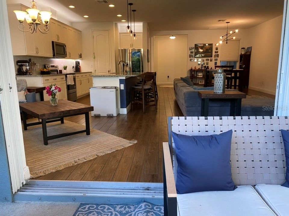 For Rent: $2,850 (3 beds, 2 baths, 2339 Square Feet)