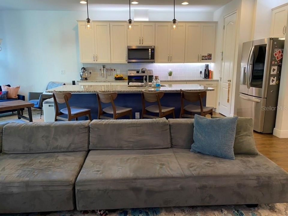 For Rent: $2,850 (3 beds, 2 baths, 2339 Square Feet)