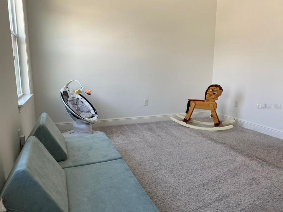 For Rent: $2,850 (3 beds, 2 baths, 2339 Square Feet)