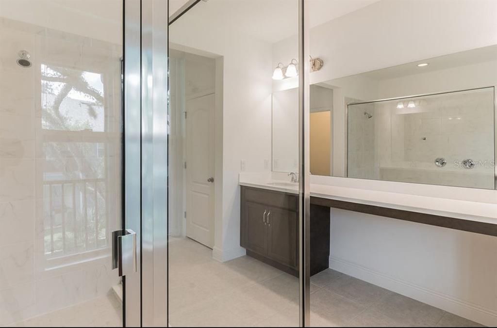 For Rent: $2,850 (3 beds, 2 baths, 2339 Square Feet)