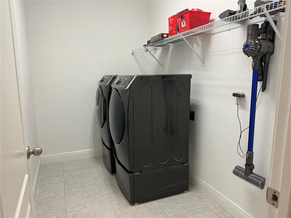 For Rent: $2,850 (3 beds, 2 baths, 2339 Square Feet)