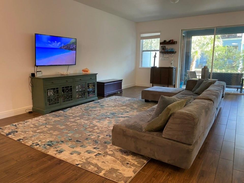 For Rent: $2,850 (3 beds, 2 baths, 2339 Square Feet)