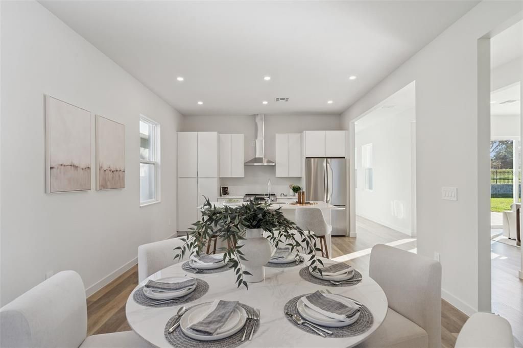 待售: $389,990 (4 贝兹, 2 浴室, 1998 平方英尺)