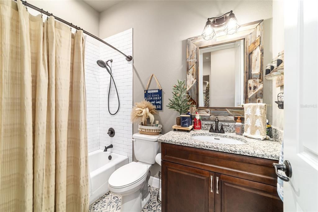 En Venta: $825,000 (3 camas, 2 baños, 1924 Pies cuadrados)