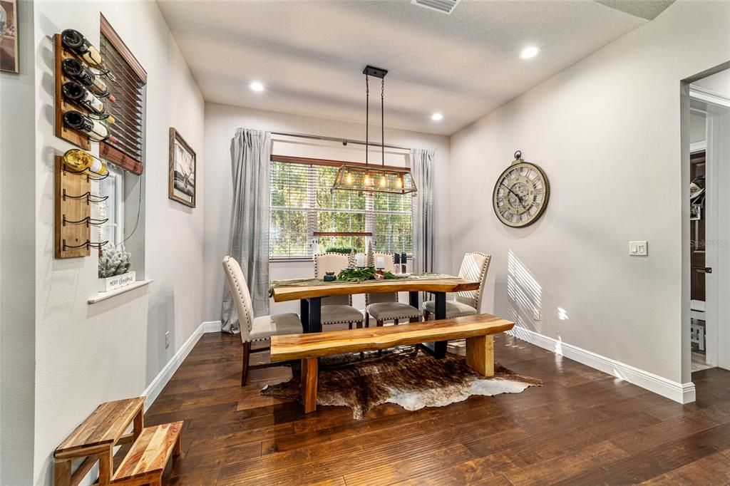 En Venta: $825,000 (3 camas, 2 baños, 1924 Pies cuadrados)