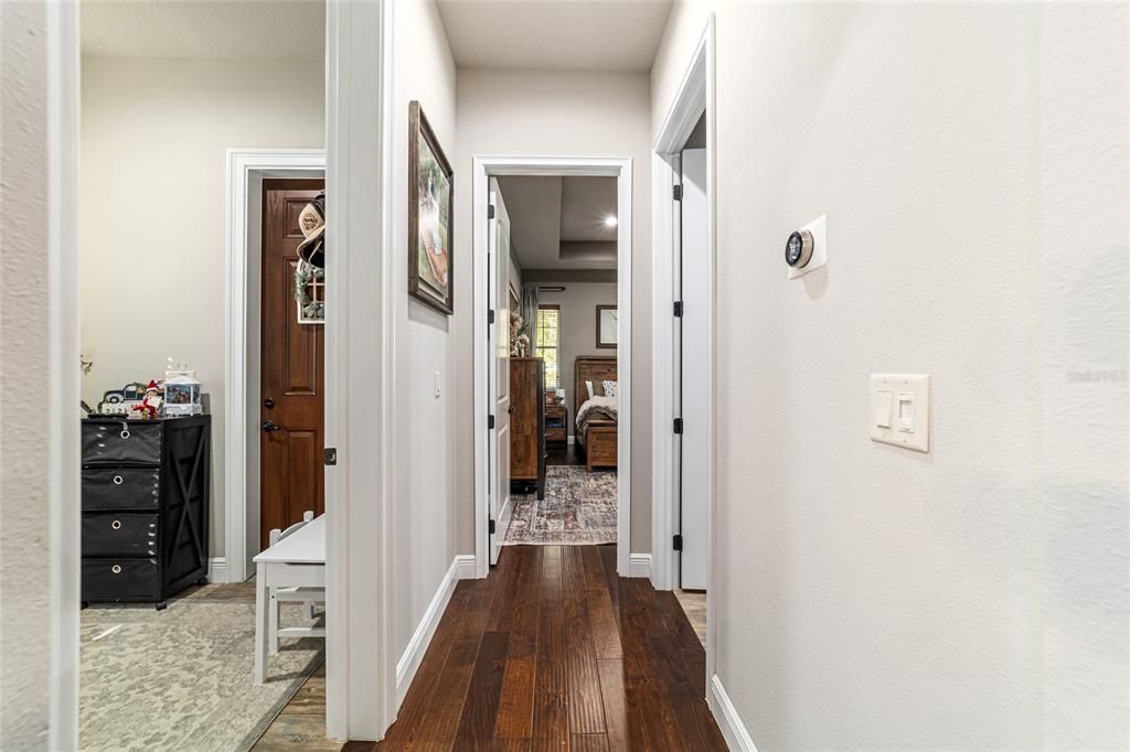 En Venta: $825,000 (3 camas, 2 baños, 1924 Pies cuadrados)