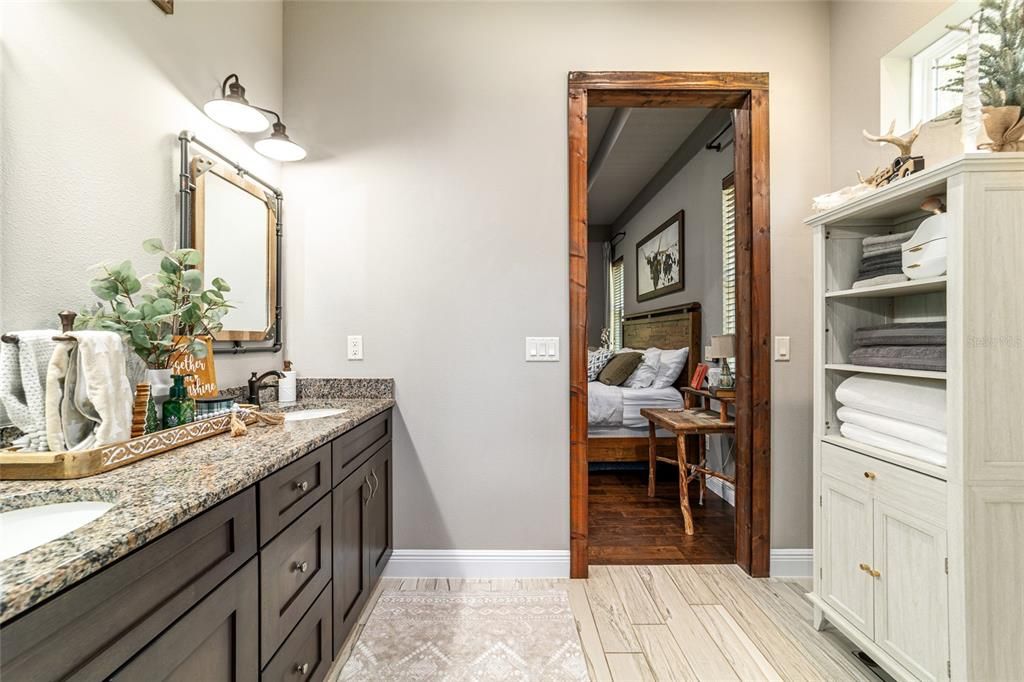 En Venta: $825,000 (3 camas, 2 baños, 1924 Pies cuadrados)