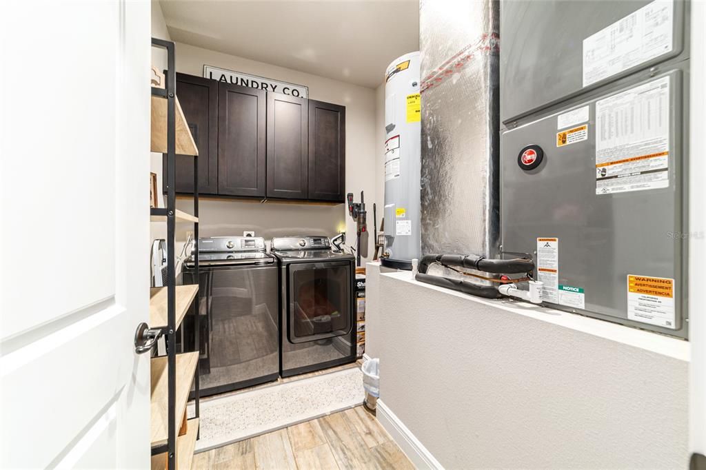 En Venta: $825,000 (3 camas, 2 baños, 1924 Pies cuadrados)