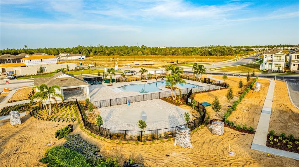 出租: $3,500 (5 贝兹, 3 浴室, 2200 平方英尺)