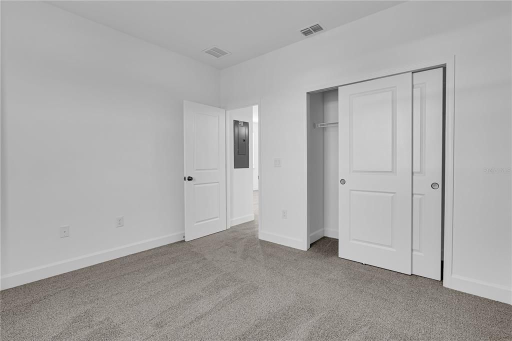 出租: $3,500 (5 贝兹, 3 浴室, 2200 平方英尺)