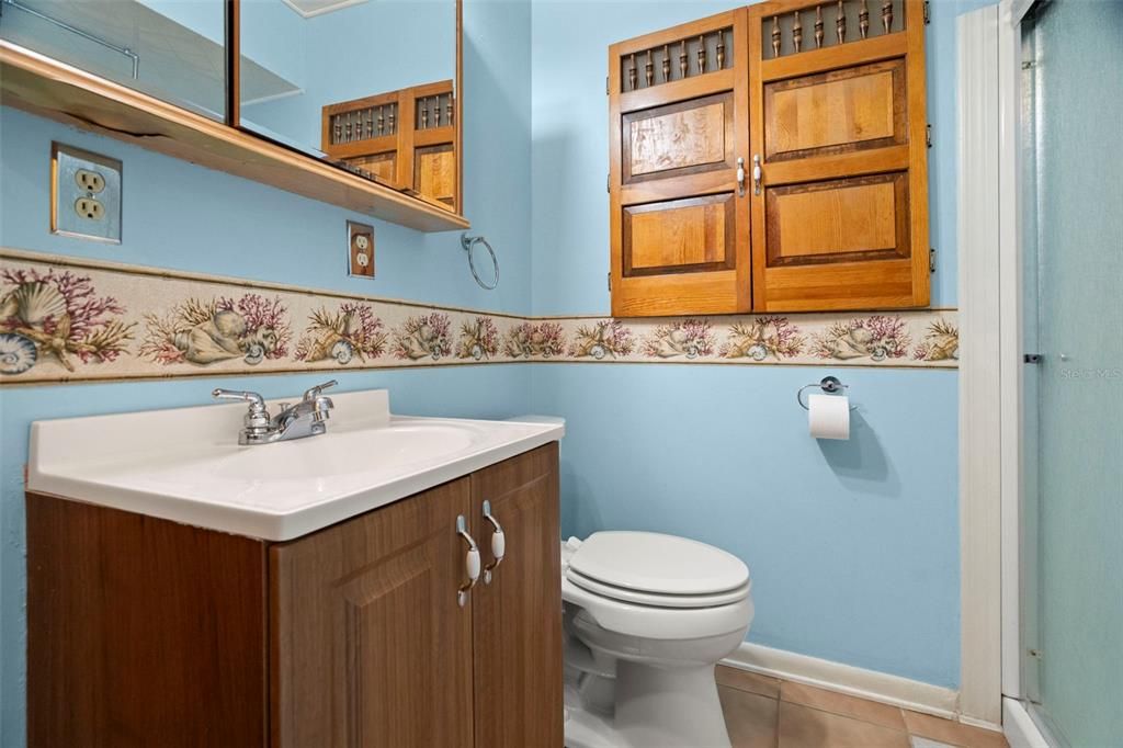 На продажу: $299,900 (3 спален, 1 ванн, 1424 Квадратных фут)