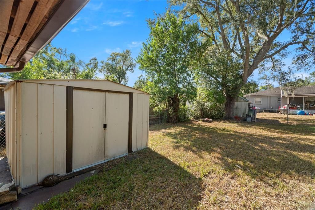 На продажу: $299,900 (3 спален, 1 ванн, 1424 Квадратных фут)