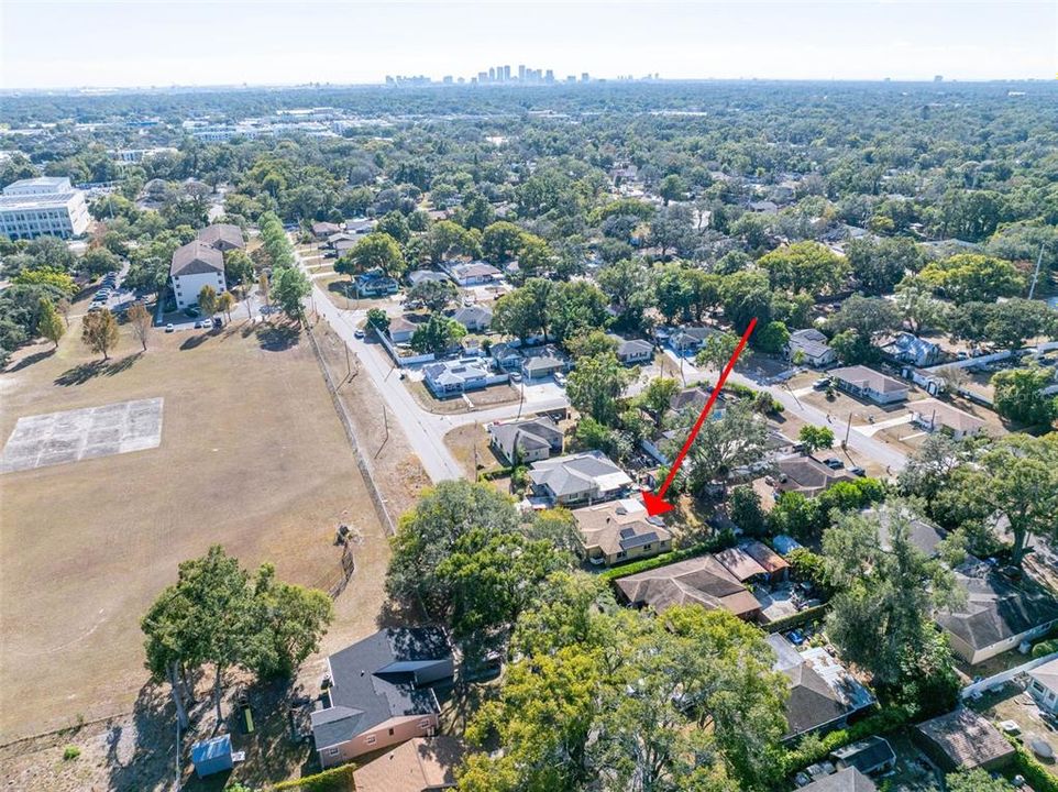 На продажу: $299,900 (3 спален, 1 ванн, 1424 Квадратных фут)