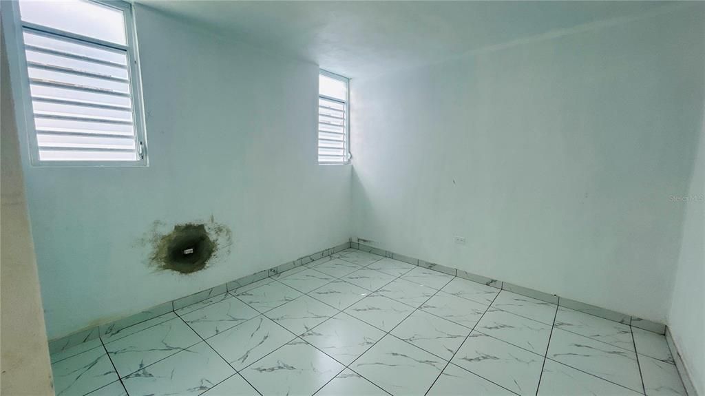 На продажу: $205,000 (3 спален, 2 ванн, 1085 Квадратных фут)