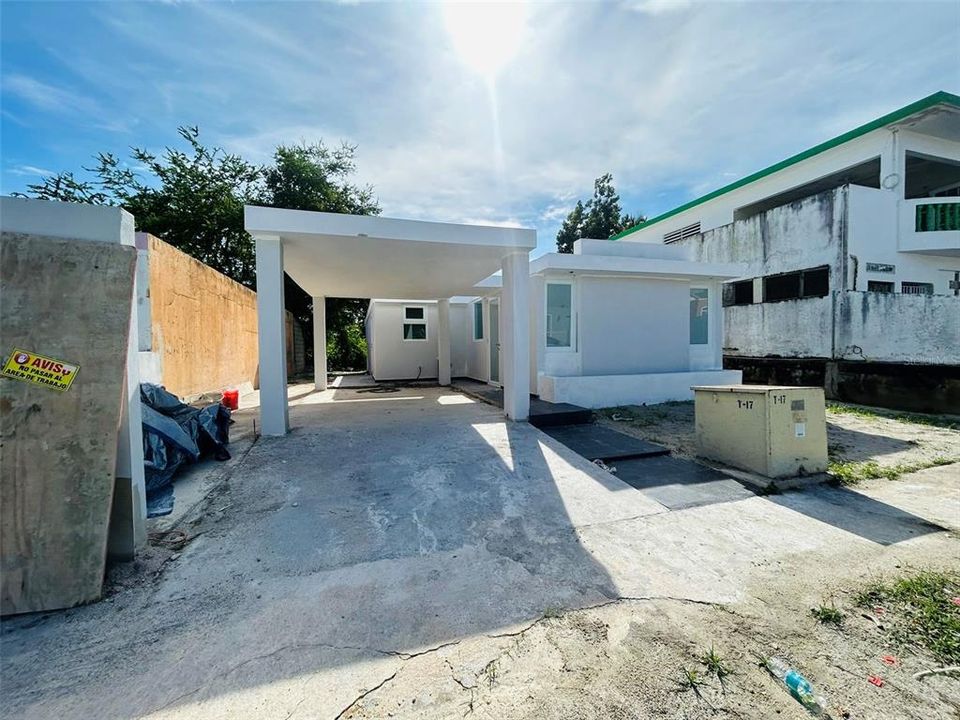 На продажу: $205,000 (3 спален, 2 ванн, 1085 Квадратных фут)