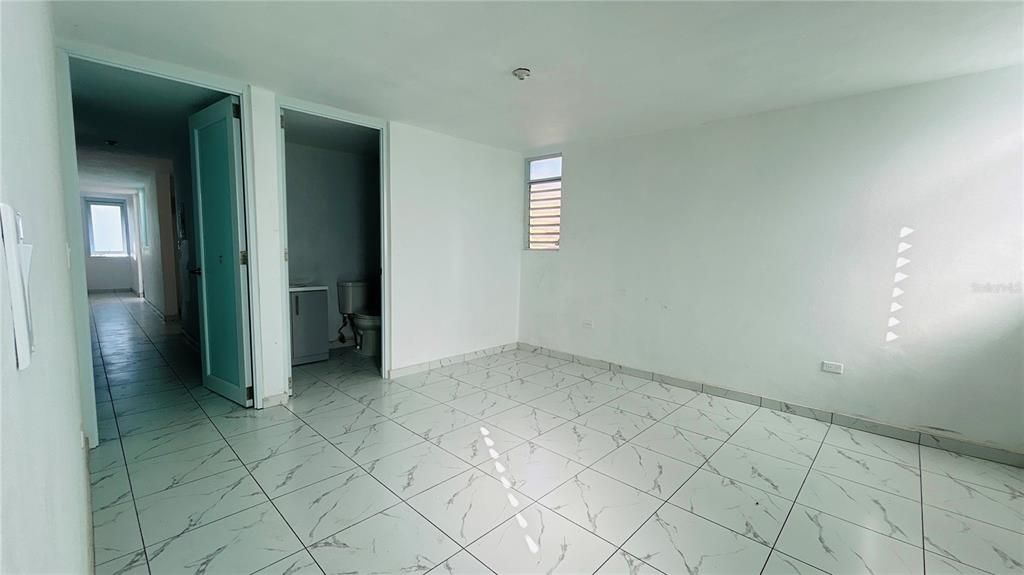 На продажу: $205,000 (3 спален, 2 ванн, 1085 Квадратных фут)