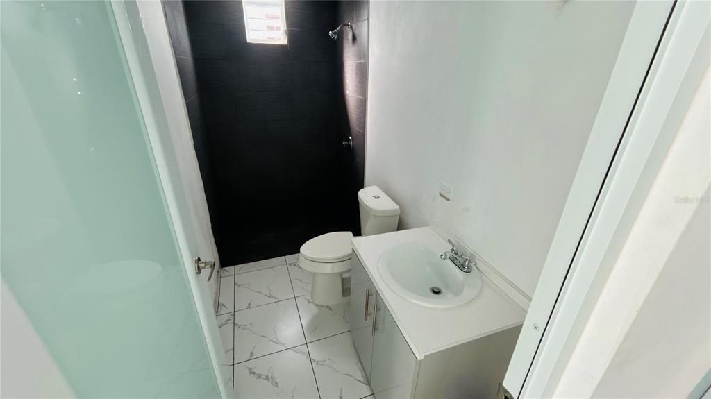 На продажу: $205,000 (3 спален, 2 ванн, 1085 Квадратных фут)