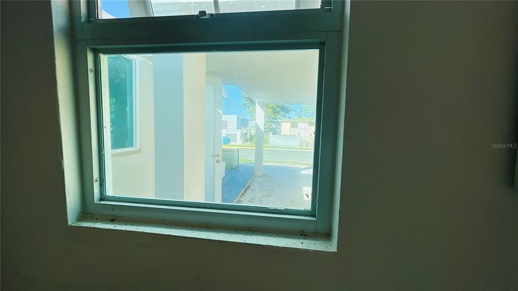 На продажу: $205,000 (3 спален, 2 ванн, 1085 Квадратных фут)