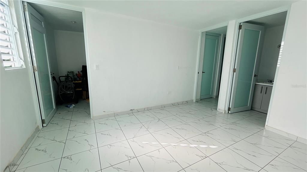 На продажу: $205,000 (3 спален, 2 ванн, 1085 Квадратных фут)