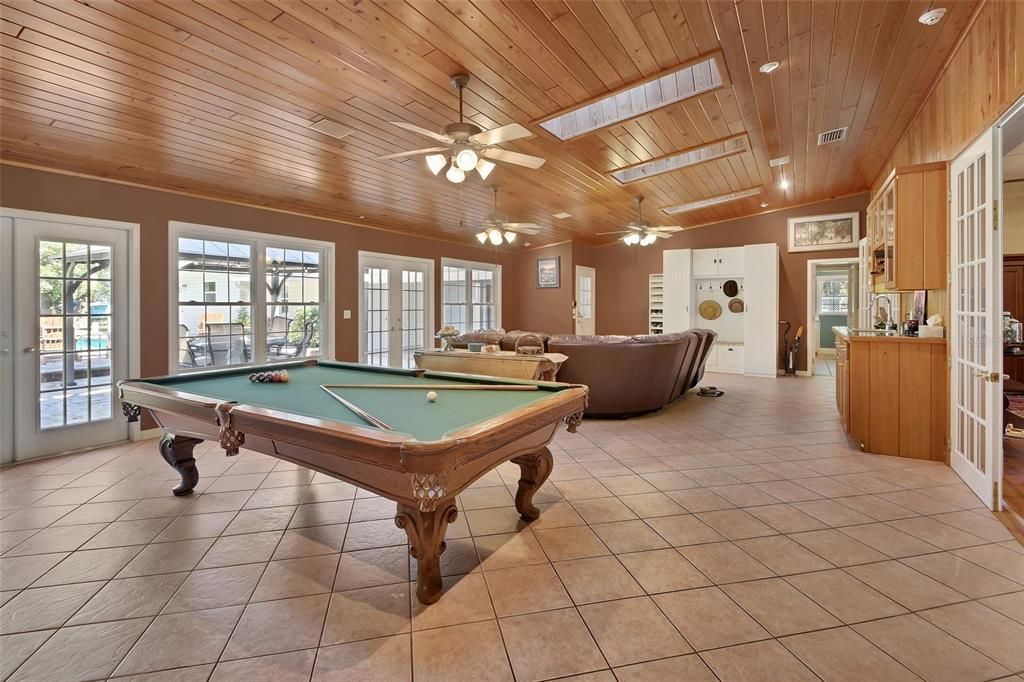 На продажу: $1,450,000 (6 спален, 6 ванн, 5587 Квадратных фут)