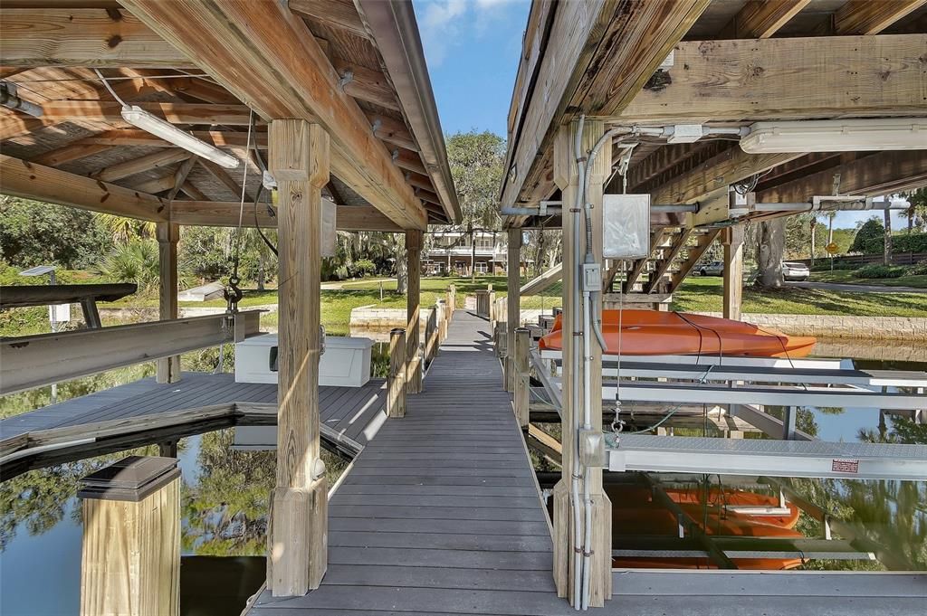 На продажу: $1,450,000 (6 спален, 6 ванн, 5587 Квадратных фут)