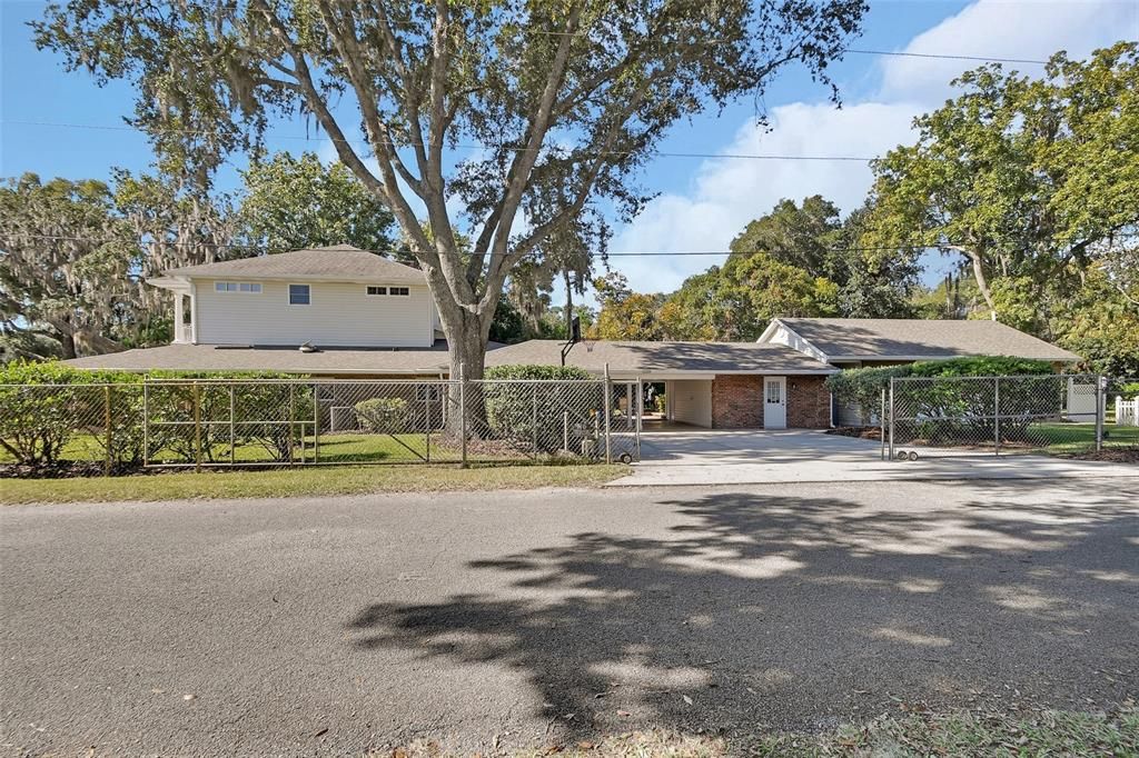 На продажу: $1,450,000 (6 спален, 6 ванн, 5587 Квадратных фут)