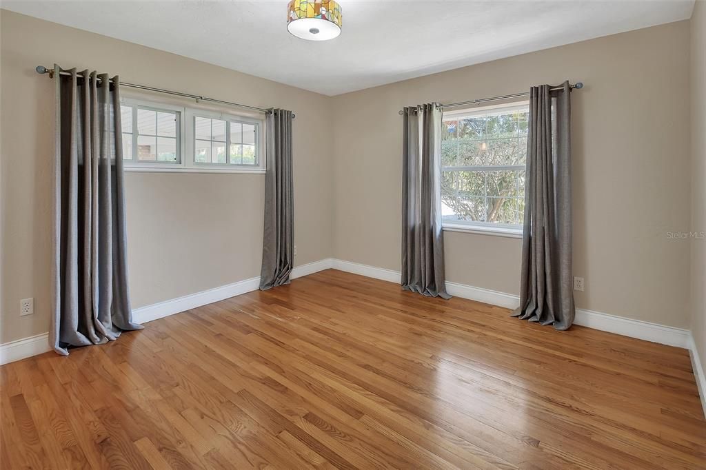 На продажу: $1,450,000 (6 спален, 6 ванн, 5587 Квадратных фут)