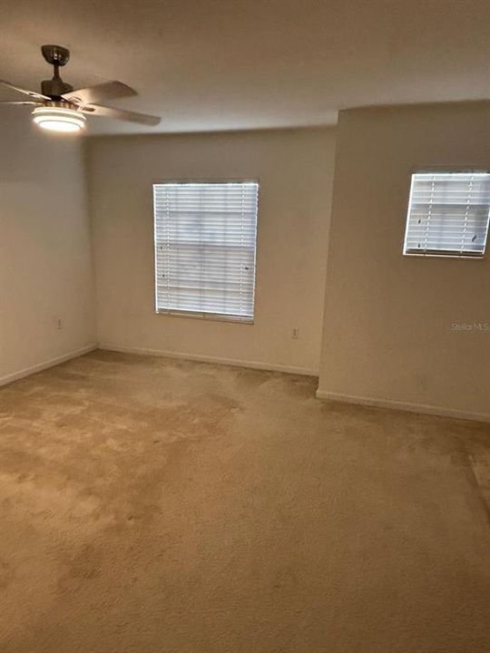 For Sale: $375,000 (2 beds, 3 baths, 2059 Square Feet)